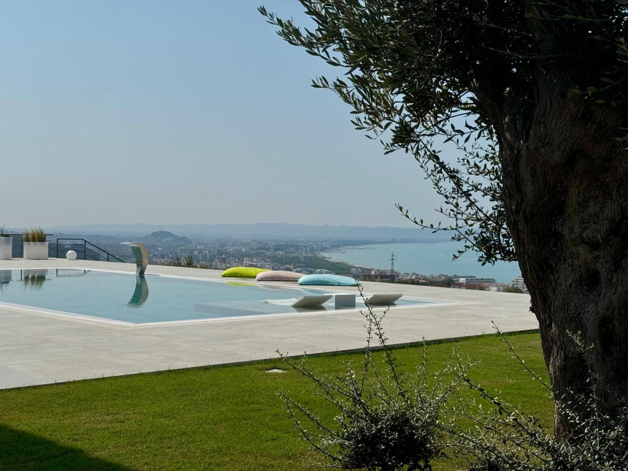 Villa Esmi Durres Kryemëdhenji Exterior photo