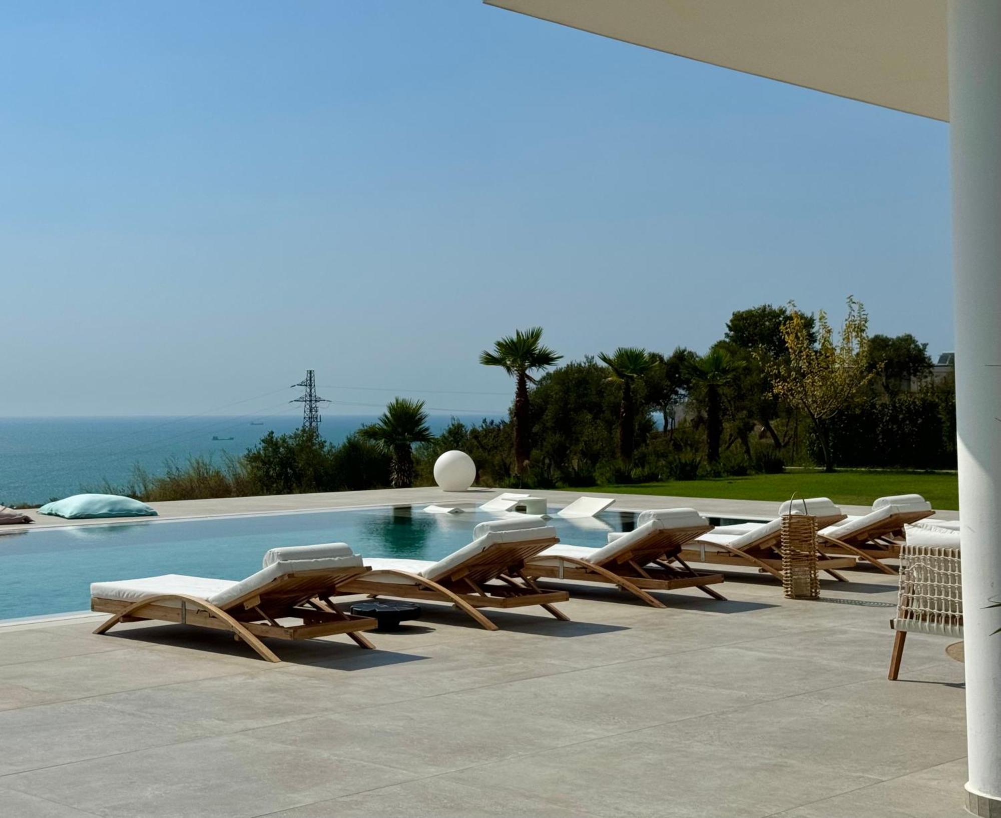 Villa Esmi Durres Kryemëdhenji Exterior photo